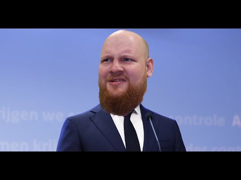 Ik Ben De Nieuwe Minister Van Volksgezondheid - Beter Dan Hugo